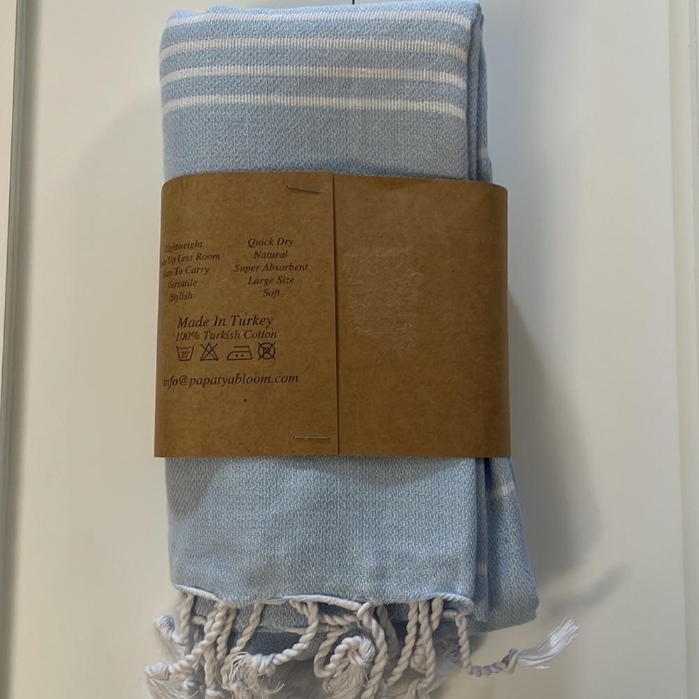 NEW Papatya Bloom 100% cotton Turkish towel. Made in Turkey. Large39" x 71" blue - Picture 3 of 3